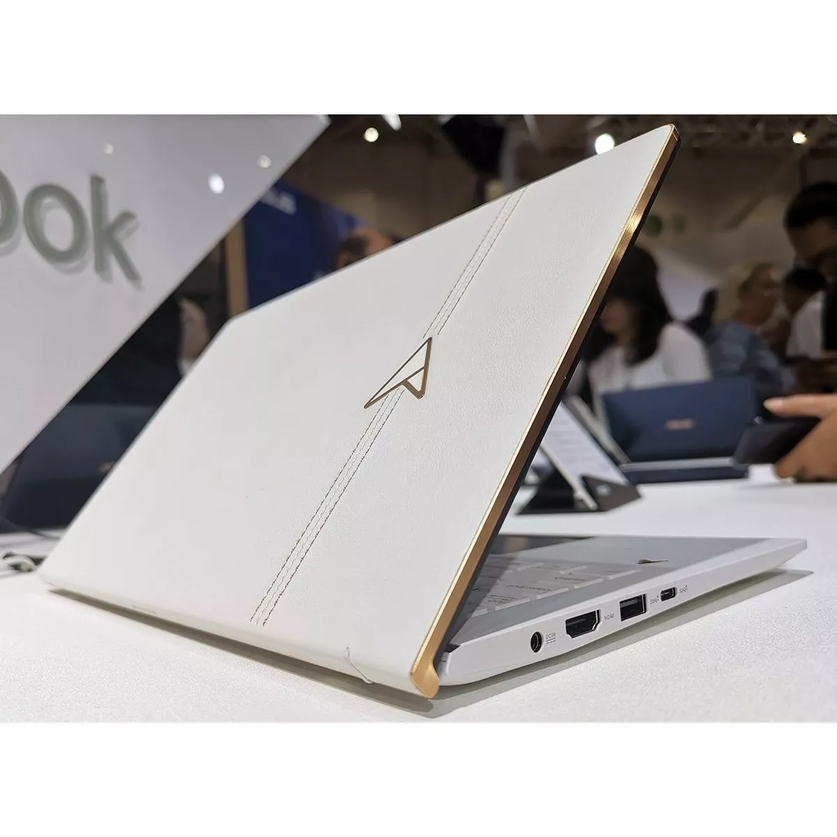 Asus ZenBook Edition 30 UX334FL (UX334FL-A4033T)