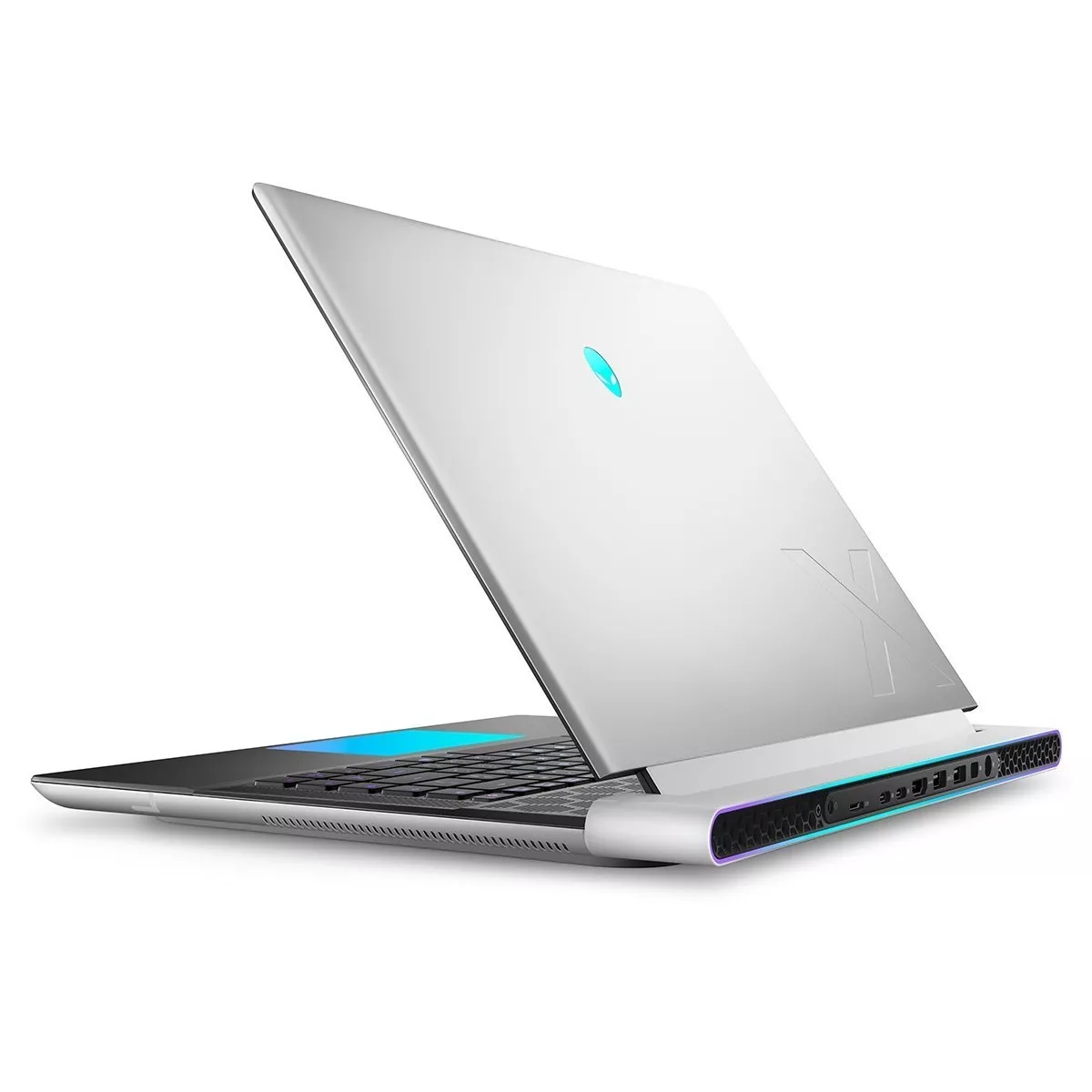 Dell Alienware x16 R2 [useashbtsx16r2gxxj]