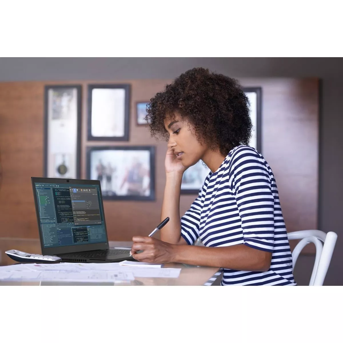 Lenovo ThinkPad P15v Gen 2 (P15v Gen 2 21A90004RA)