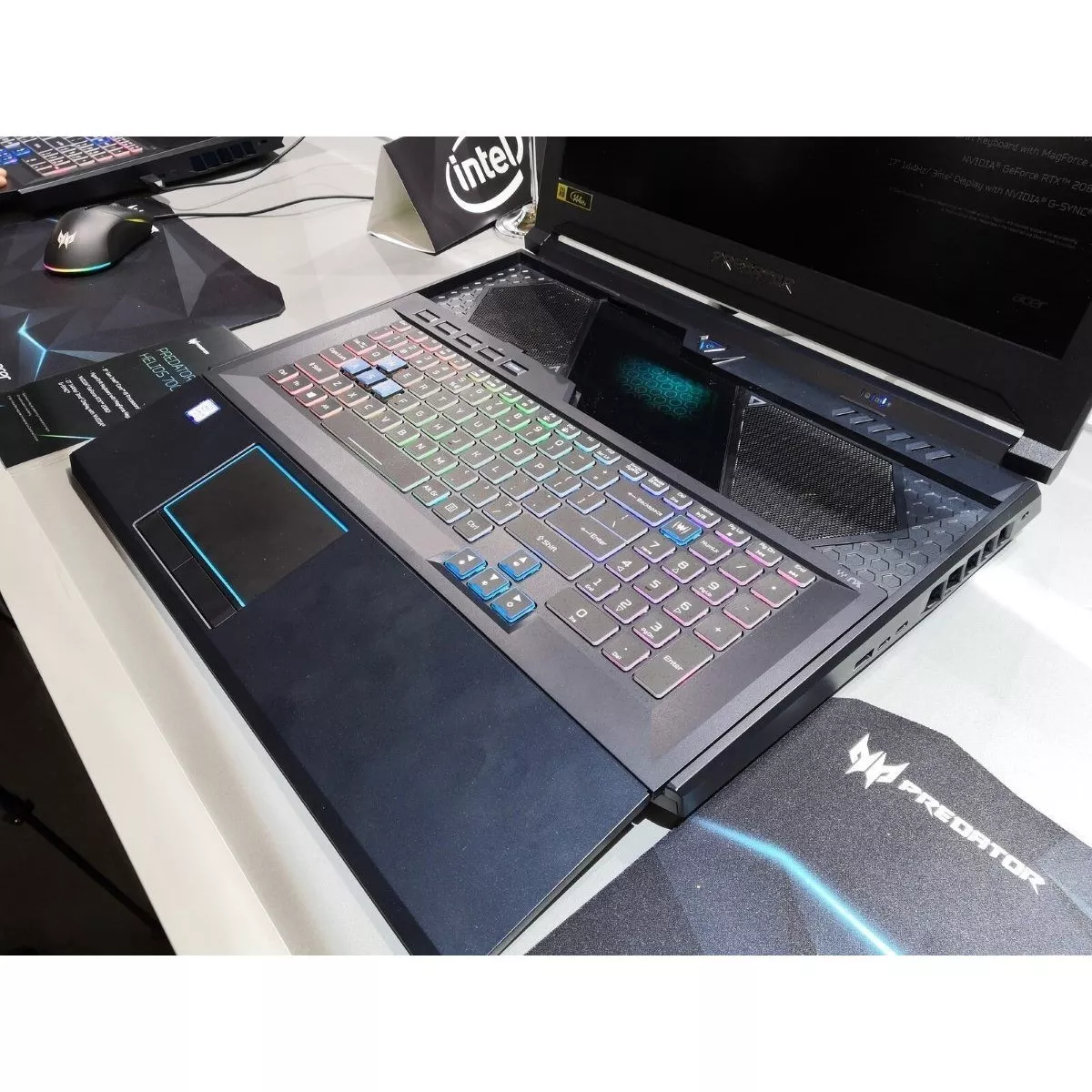 Acer Predator Helios 700 PH717-71 (PH717-71-94SA)