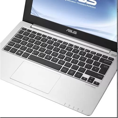 Asus X201E-KX024D