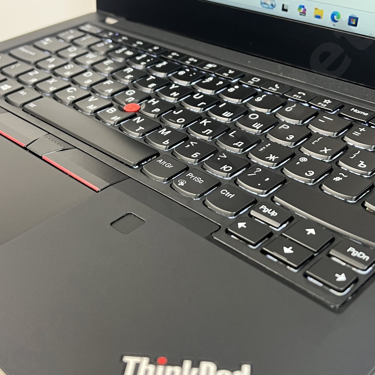 Ноутбук Lenovo ThinkPad P14S Gen 2 i7-1165G7 — фото 5