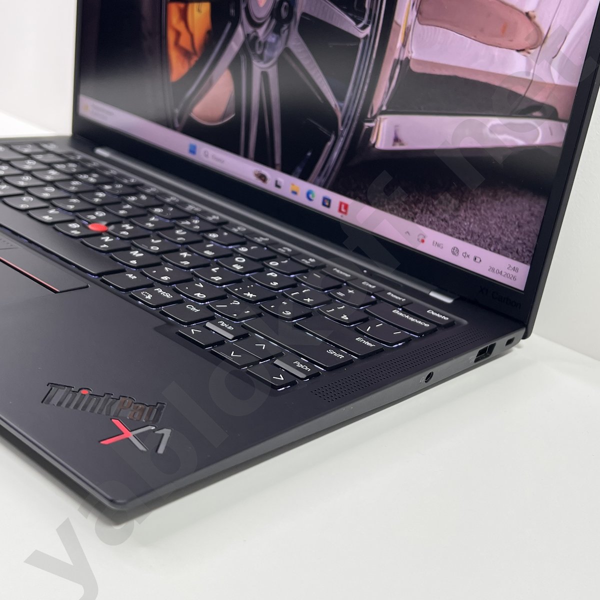 Ноутбук Lenovo ThinkPad X1 Carbon Gen 10 i7-1280P сенсорный — фото 6