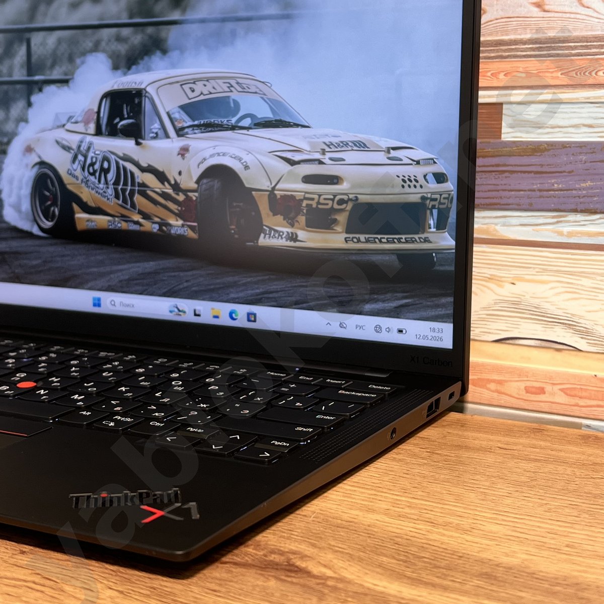 Ноутбук Lenovo ThinkPad X1 Carbon Gen 10 i7-1270P — фото 5