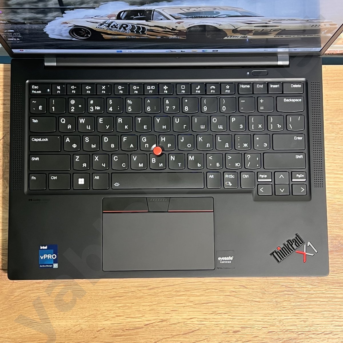 Ноутбук Lenovo ThinkPad X1 Carbon Gen 10 i7-1270P — фото 7